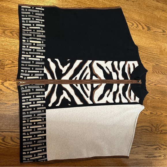 Chico’s Animal Print Cape - Picture 5 of 6